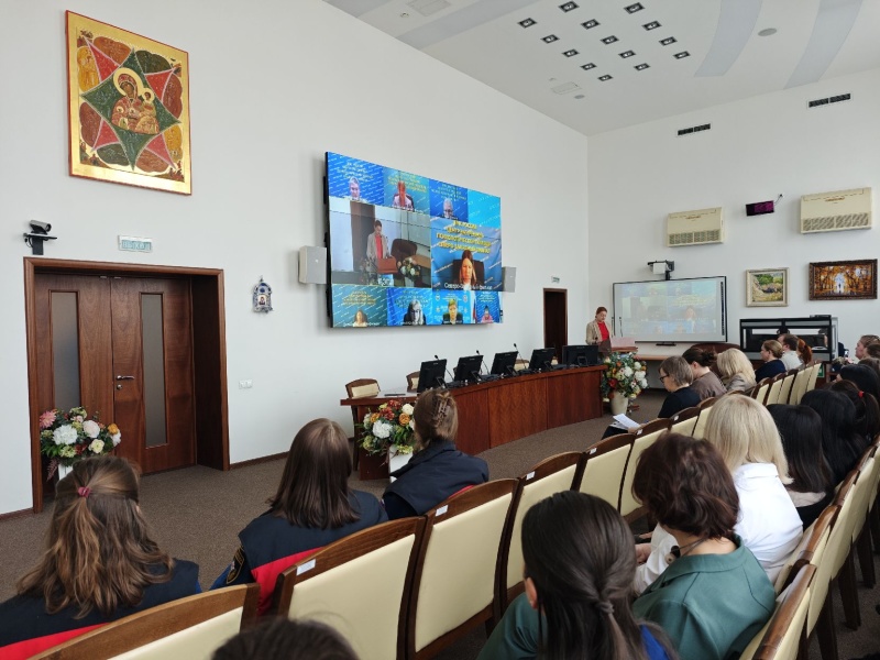 В ЦЭПП МЧС России подвели итоги цикла тренировок по отработке навыков оказания очной и дистанционной экстренной психологической помощи