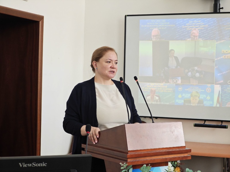 Юлия Шойгу поздравила коллег с Днём пожарной охраны