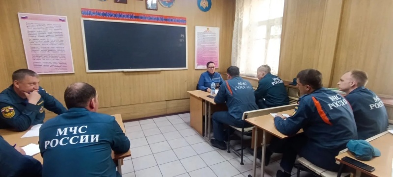 Специалист Дальневосточного филиала провел цикл занятий по психологической подготовке для пожарных