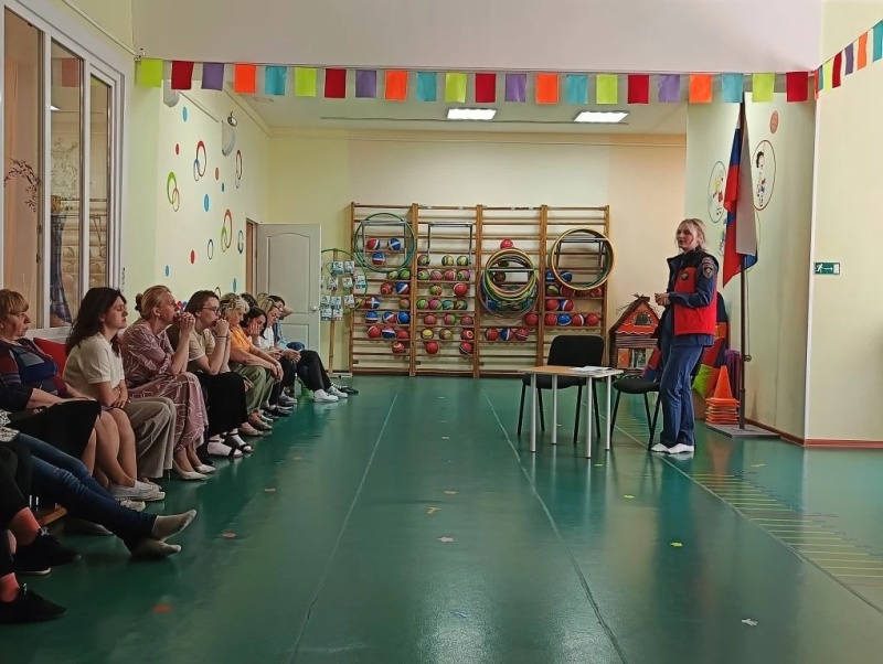 Специалист Сибирского филиала провела занятие по психологической поддержке для педагогического состава дошкольного учреждения