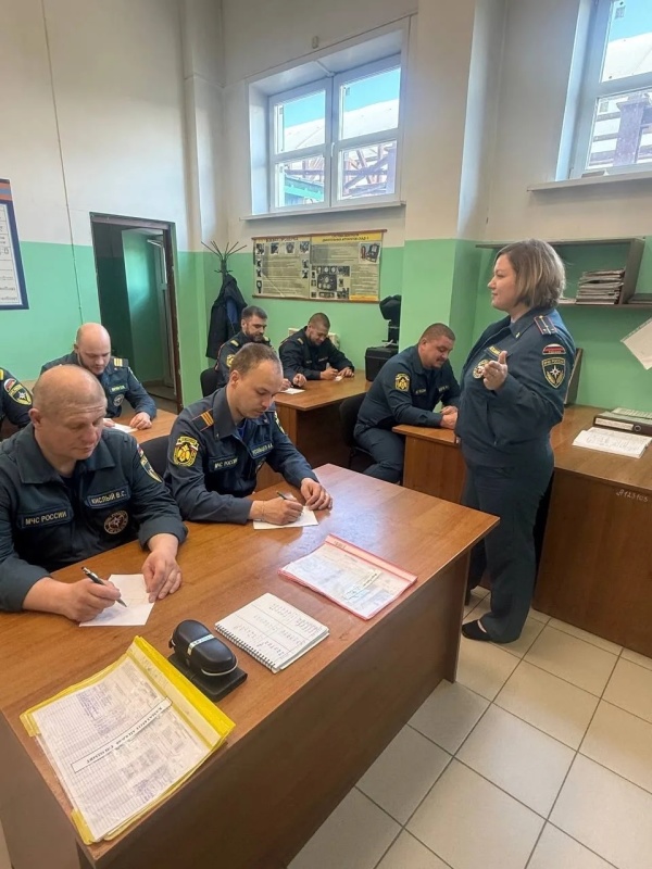 Психолог Красноярского края выполняет мероприятия по психологической профилактике личного состава