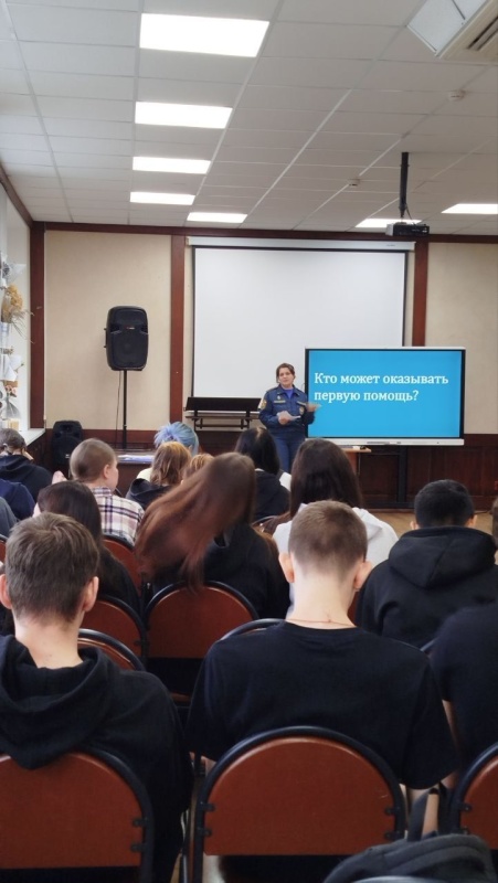Пермские школьники приняли участие в едином уроке оказания первой помощи