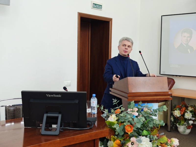 В ЦЭПП МЧС России состоялась лекция основателя Академии профайлинга Алексея Филатова, посвященная когнитивным искажениям