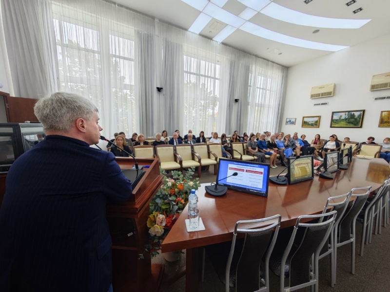 В ЦЭПП МЧС России состоялась лекция основателя Академии профайлинга Алексея Филатова, посвященная когнитивным искажениям