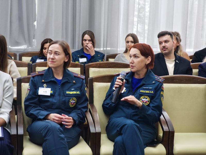 «Черты личности подвержены изменениям на протяжении всей жизни»: специалисты Центра представили два метааналитических исследования в области психологии личности