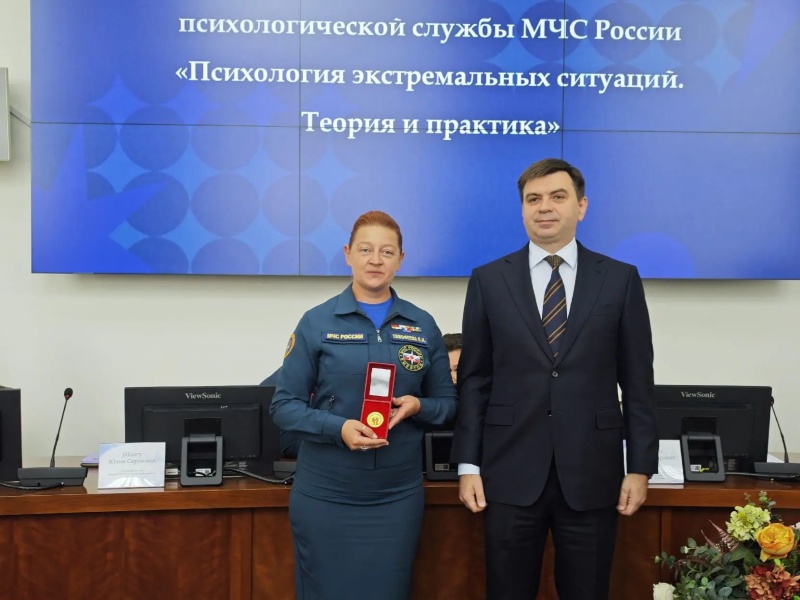 Межведомственное пленарное заседание «Психологи–обществу» открылось приветственным словом Романа Курынина