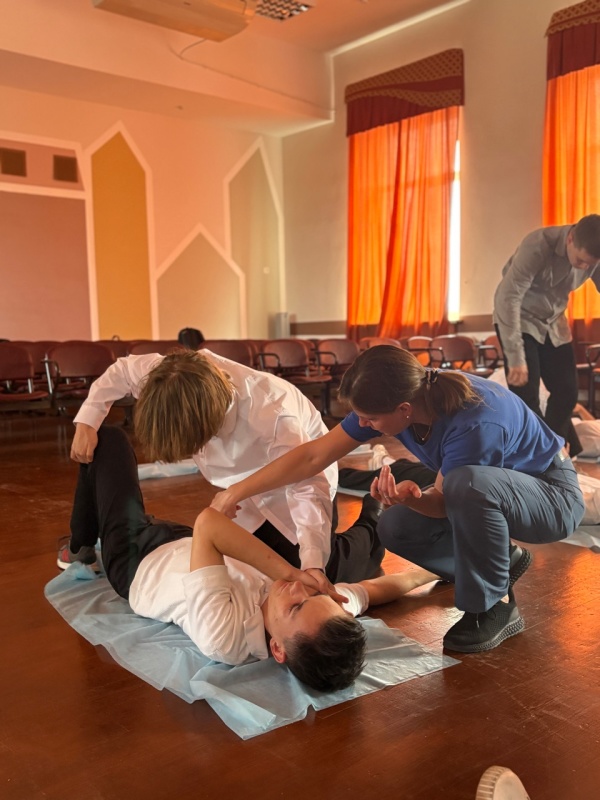 Специалисты Южного филиала Центра экстренной психологической помощи провели комплекс мероприятий, приуроченных к Всемирному дня оказания первой помощи