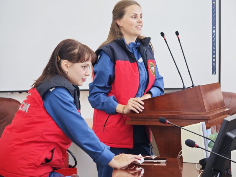 В ЦЭПП МЧС России состоялось занятие, на котором познакомили с основными приемами оказания психологической поддержки