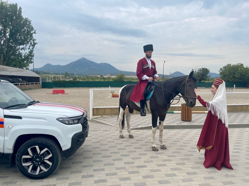 «В узорах народных – характер героев»: победители первого этапа фотоконкурса от ЦЭПП МЧС России в эти дни участвуют в финале